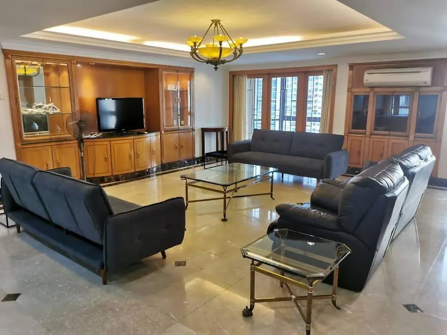 Luxurious Spacioushome 17Pax Fahrenheit Pavillon Kuala Lumpur Apartment